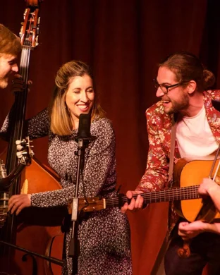 The Classical Piano Quartet - But Just One Piano!