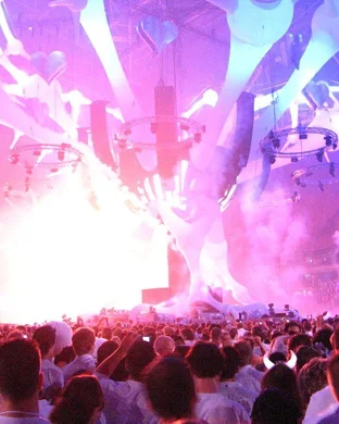 Wakaan Rocks: Liquid Stranger, TVBOO b2b Ahee & Avello