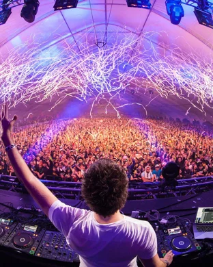 Live concert by Ravenscoon & Jantsen